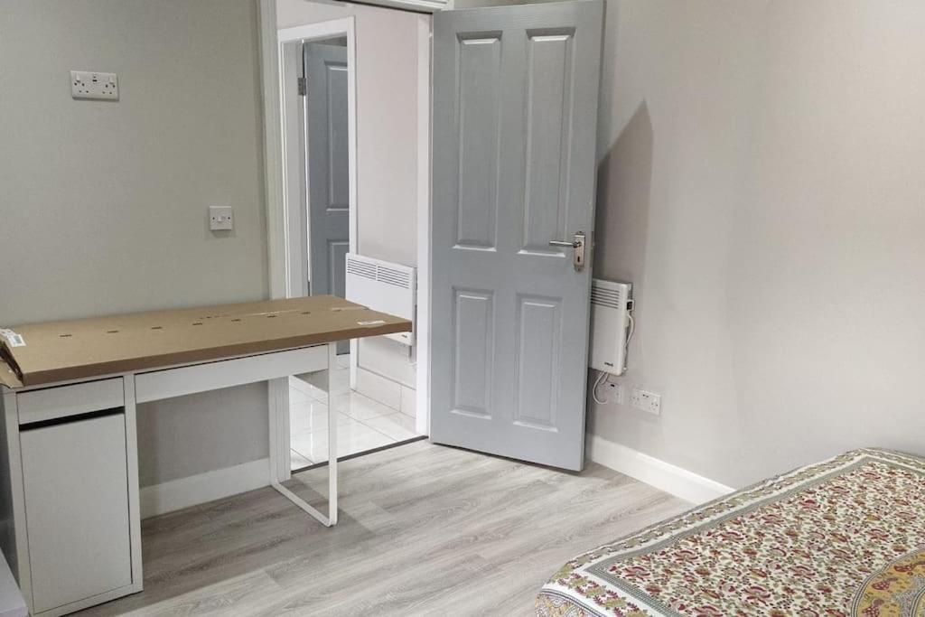 Studio With Private Kitchen Дъблин Екстериор снимка